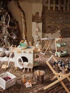 Chariot De Ménage En Bois FSC® Vert - Vertbaudet -Magasin De Périphériques Pour Enfants chariot de menage en bois fsc 2