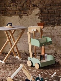 Chariot De Ménage En Bois FSC® Vert - Vertbaudet -Magasin De Périphériques Pour Enfants chariot de menage en bois fsc 3