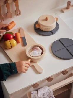 Cuisinette équipée Avec Rideau - En Bois FSC® Multicolore - Vertbaudet 10 Cuisinette équipée Avec Rideau - En Bois FSC® Multicolore - Vertbaudet -Magasin De Périphériques Pour Enfants cuisinette equipee avec rideau en bois fsc 2