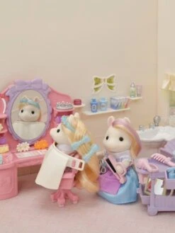 La Maman Poney Et Son Kit De Coiffure - SYLVANIAN FAMILIES Blanc - Sylvanian -Magasin De Périphériques Pour Enfants la maman poney et son kit de coiffure sylvanian families 4